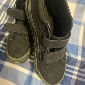 Preowned Vans booties size 1